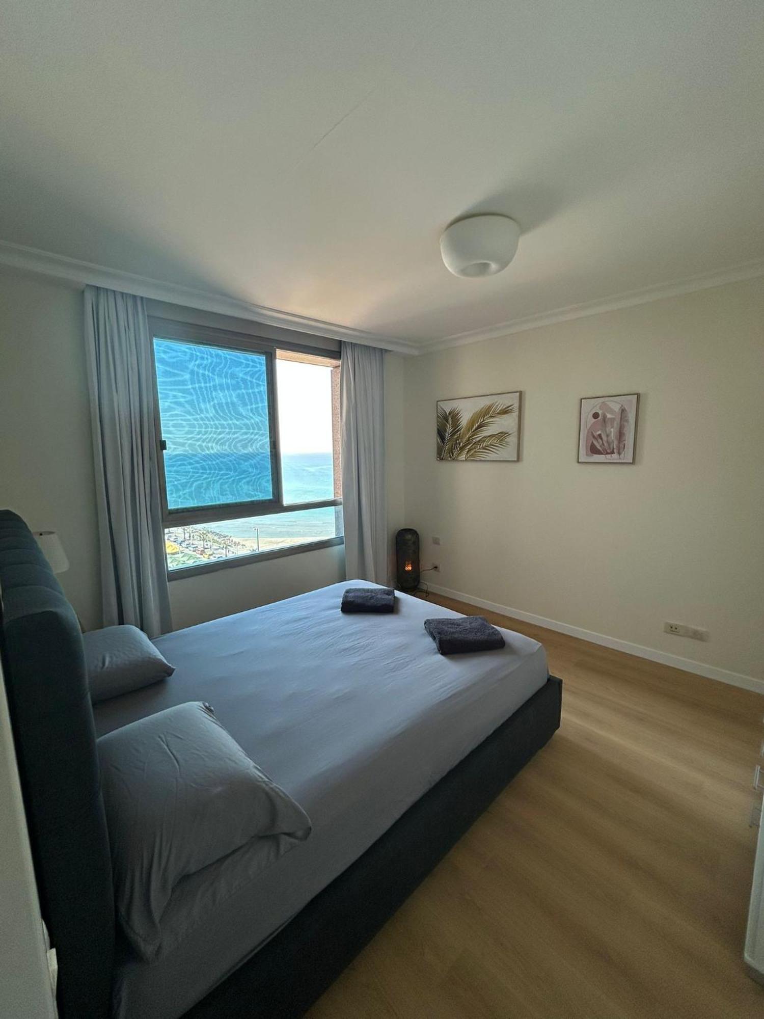 Haifa Almog Tower- "Blue Reef" Suite On The Sea Exterior photo